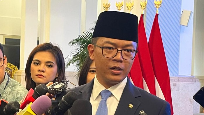 **Menlu Bantah Kabar Prabowo Batal Kunjungan ke Israel Karena Agenda Bocor**