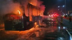 Kebakaran Bus di Tol Kelapa Gading, Jakarta Utara: Api dari Mesin Menyebabkan Kerugian Rp 2 M