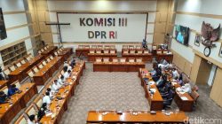 **”Komisi III DPR RI Bersama Aliansi Mahasiswa Bahas RKUHAP dalam Reses yang Menjanjikan Perubahan”**