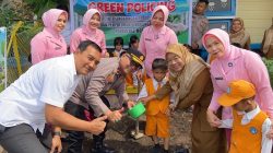 “Anak TK Bhayangkari di Meranti Tanam Pohon Bersama Polisi, Wujudkan Generasi Peduli Alam”