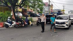 “Lalin di Serua Tangsel Terhambat, Warga Sebut Ini Penyebabnya!”
