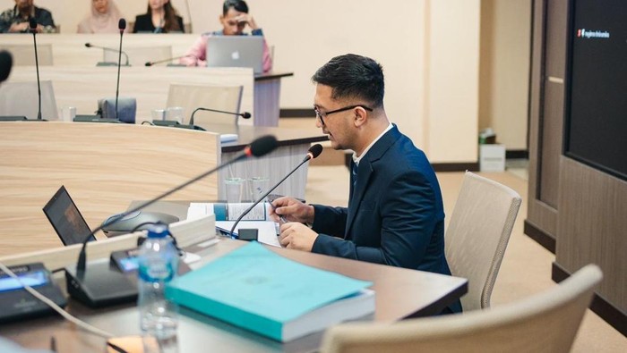 Legislator PAN Tom Liwafa Raih Gelar Doktor, Perkuat Dukungan UMKM di Era Kompetitif