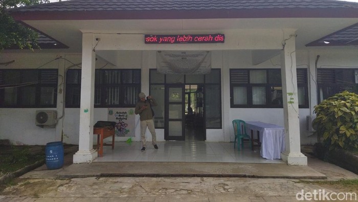 **Siswa SMA di Banten yang Merokok Akan Disanksi, JPPI Usulkan Pembinaan Sebagai Solusi Alternatif**