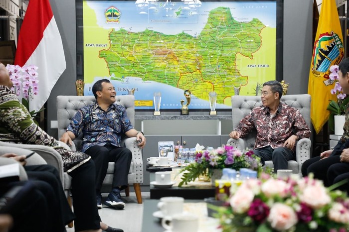 Ahmad Luthfi Berikan Jaminan Bebas Pungli-Premanisme untuk Pengusaha China di Jateng