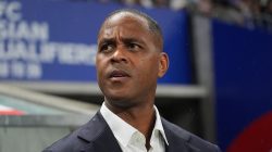 “Rekor Kepelatihan Patrick Kluivert: 12 Menang, 13 Kalah—Apakah Ini Pertanda Akhir Zaman bagi ‘The Dutch Master’?”