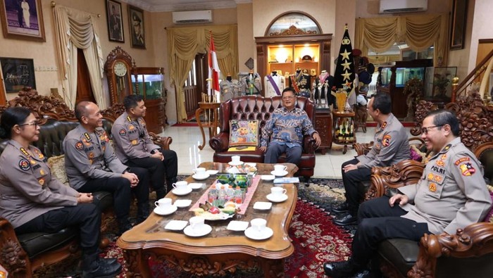 Kadiv Humas Polri dan Jajaran Anjangsana ke Jenderal Purnawirawan Da'i Bachtiar, Sambat Silaturahmi dan Apresiasi