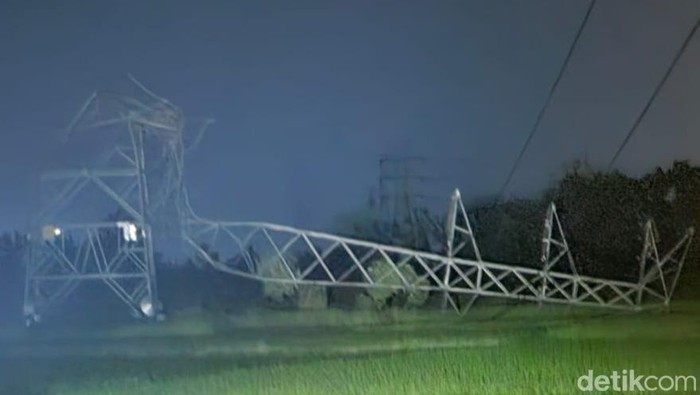 Hujan Disertai Angin Kencang, Tower SUTET di Klaten Roboh dalam Takbir Tragedi Listrik