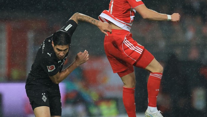 **Union Berlin vs Moenchengladbach: Kevin Diks dan Timnya Tumbang 1-3 di Bundesliga**
