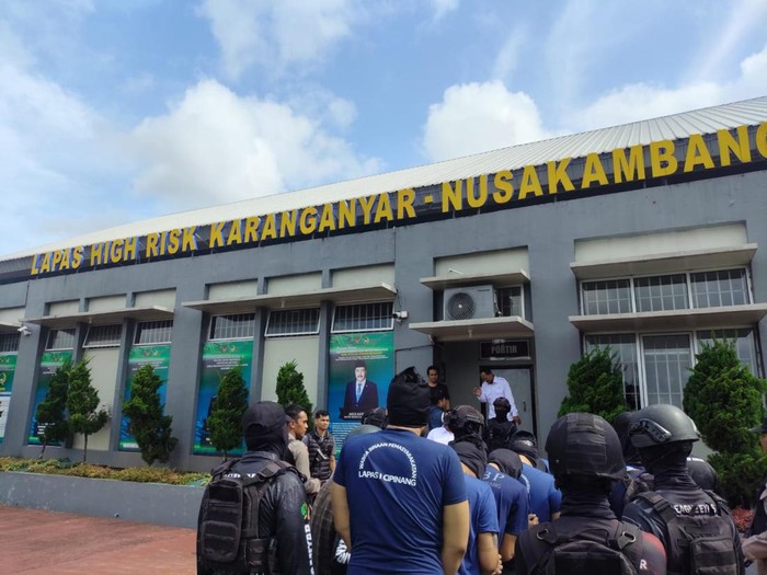 Ammar Zoni Dipindah ke Nusakambangan, Kuasa Hukum Bilang Begini - Update 1