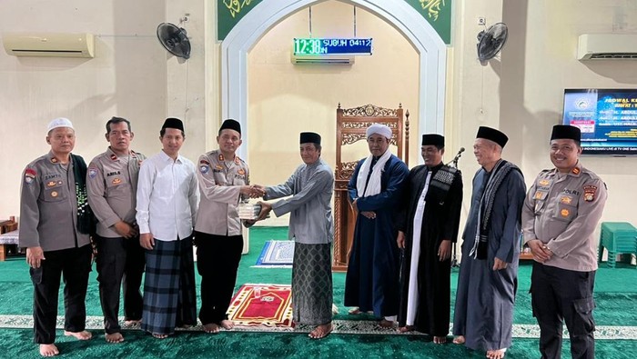 Polda Metro Inovasi Baru: 'Jumling' Sebagai Sarana Promosi Kamtibmas dari Masjid ke Masjid!