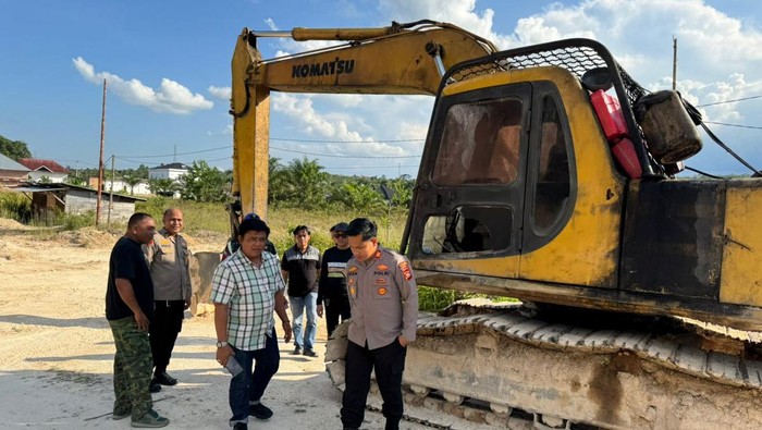 Polres Kampar dan TNI Sikat Tambang Ilegal Galian C, Operator-Pemilik Diburu - Update 1