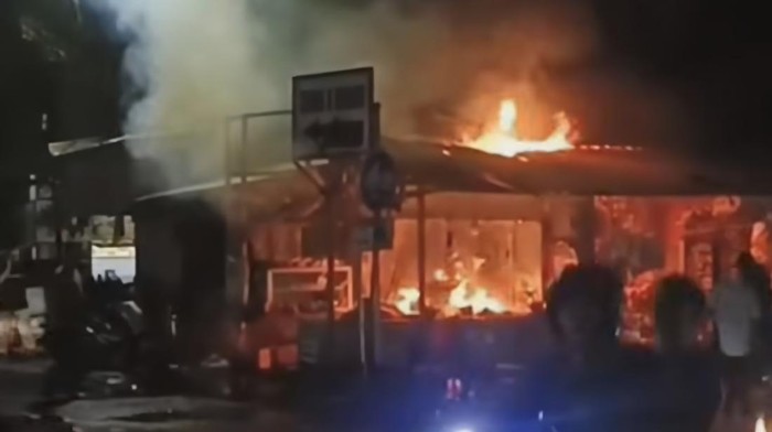 3 Warung Terbakar di Bogor Akibat Tabung Gas Bocor - Update 1