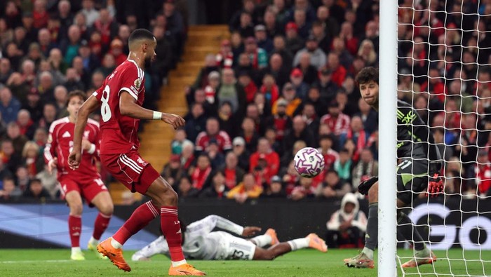 Slot: Liverpool Banyak Peluang, tapi Performa Menyebalkan!