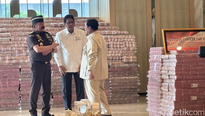 Disaksikan Prabowo, Rp 13 T dari Kasus Migor Ditransfer ke Negara oleh Jaksa Agung