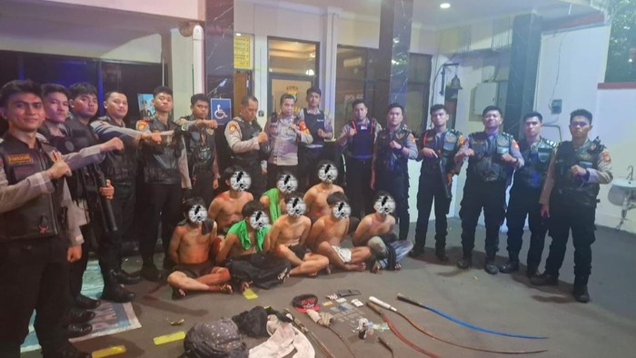 8 Punggawa Kriminal Dibekuk di Jakpus, Narkoba hingga Molotov Jadi Bukti Kebutuhan Polisi!