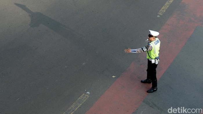 Polisi Tegaskan Batas: Drafing di Pondok Indah Ditenggelamkan
