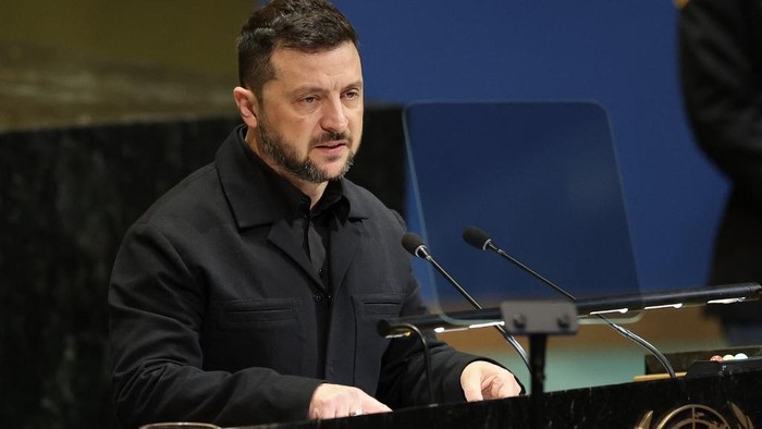 Zelensky: Putin Taklukkan Hamas, Serukan AS Turun Tangan