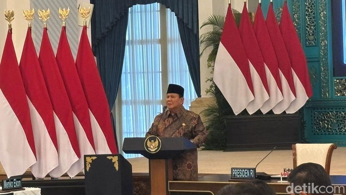 Sidang Kabinet 1 Tahun Pemerintahan, Prabowo Puji Jokowi - Update 1
