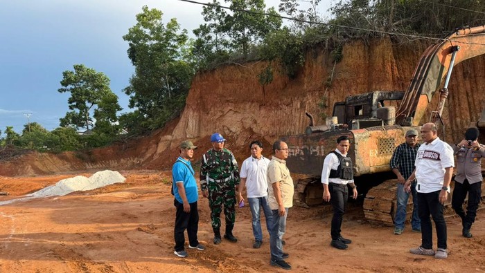 **Polres Kampar Tangkap Alat Berat Ilegal, Guncang Perdagangan Galian C**