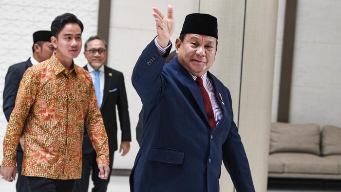[Membaca Setahun Pemerintahan Prabowo - Kacamata Sishankamrata: Apa yang Terjadi?]