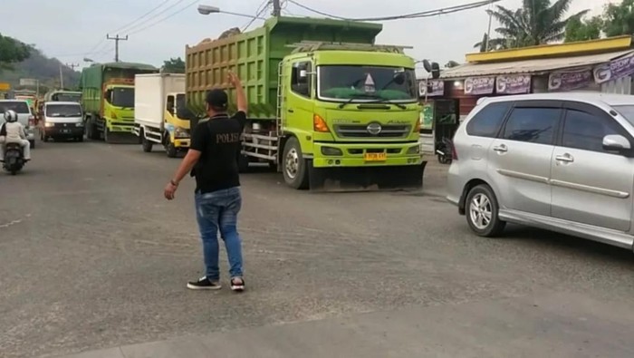 Serang Menghadapi Krisis Lalu Lintas, Warga Usul Solusi Ambisius