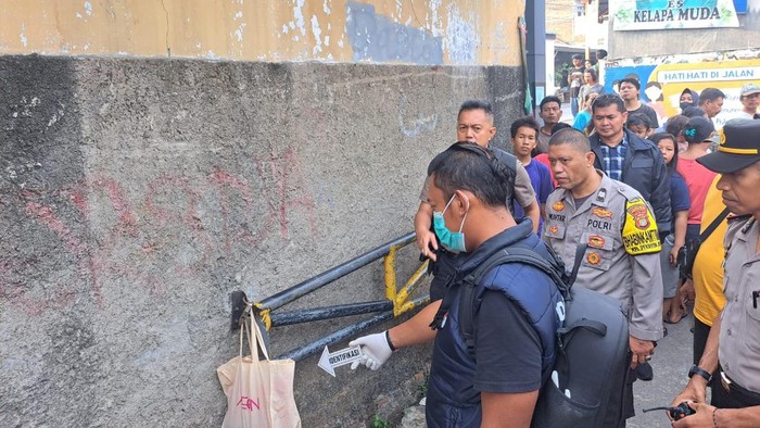 Plastik Berisi Jasad Bayi Digantung di Portal Gang Bekasi Sempat Dikira Sampah - Update 1