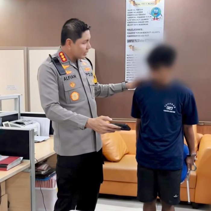 Polisi Ringkus Pria yang Tega Bakar Istri di Jatinegara!