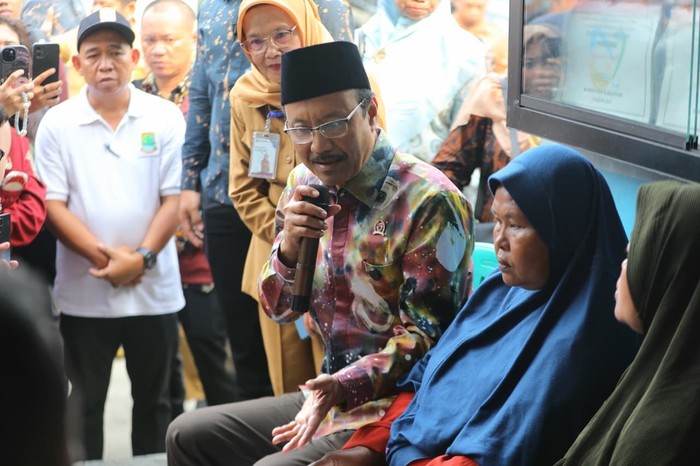 Gus Ipul Soroti Kebocoran BLTS, Pastikan Puskesos Karawang Tepat Sasaran