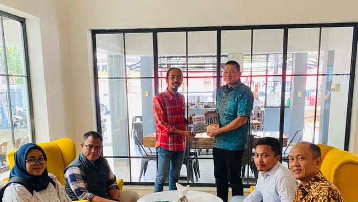 **Doktor Kepolisian & AJI Gelar Dialog, Gandeng Komunikasi Polri Menuju Profesionalisme**