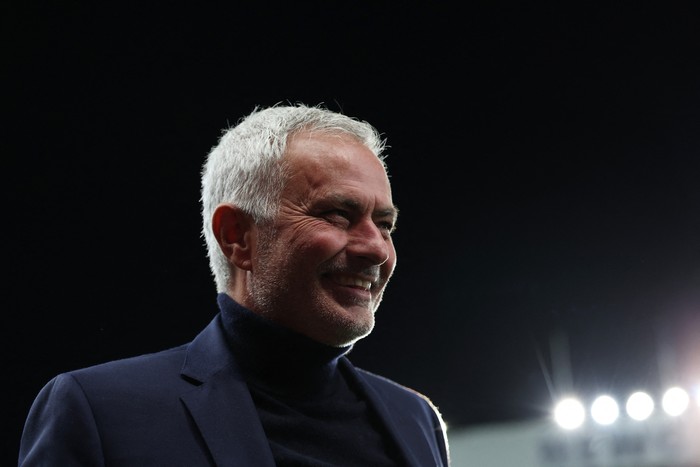 Mourinho Pantang Panik: Benfica Bertahan di Liga Champions #MourinhoPantangPanik