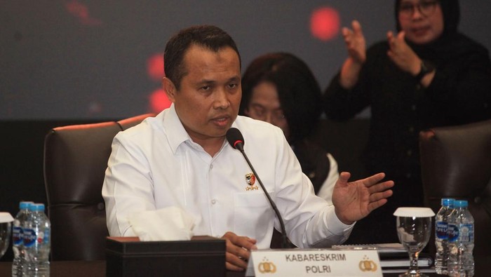 Polri Perkuat Perang Melawan Narkoba dengan Hotline 24 Jam untuk Masyarakat