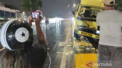 Truk Tabrak Pikap di Flyover Buaran Jaktim, Kaki Sopir Terjepit Kabin – Update 1
