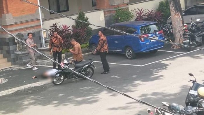 Polisi Periksa Hp-Laptop Mahasiswa Unud yang Bunuh Diri, Apa yang Mereka Temukan?