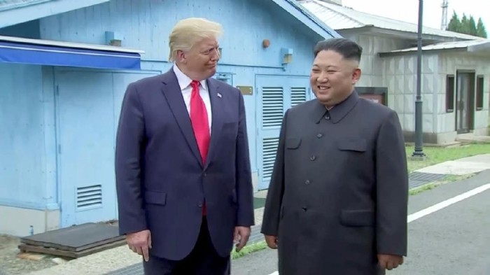 **Korsel Bilang Trump Mungkin Bertemu Kim Jong Un Pekan Depan, Peluang Kebangkitan Hubungan AS-Korut?**