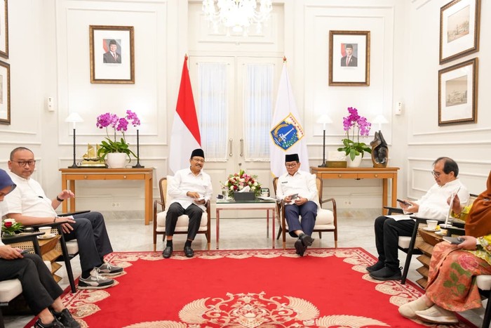 **Ini yang Dibahas Gus Ipul dan Pramono Anung: Sinergi Pusat-Daerah untuk Kesejahteraan Sosial**