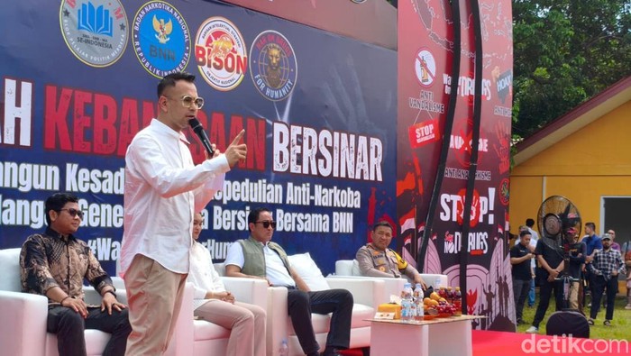 Raffi Ahmad Cerita Kisah Narkoba, Ajak Pelajar Waspada