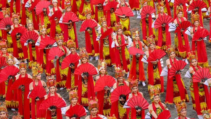 Gandrung Sewu Banyuwangi Kian Mempesona dengan 1.400 Penari dalam Perayaan ke-13
