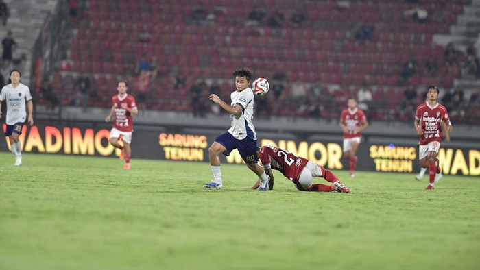 **Super League: Bali United Vs Persita Berakhir Imbang Tanpa Gol**