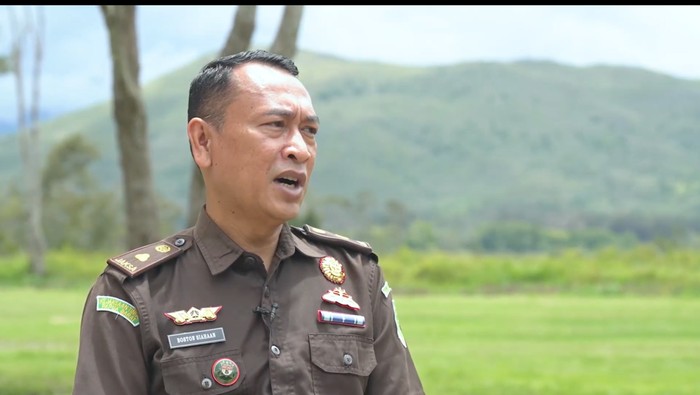 **Di Balik Sikap Tegasnya, Jaksa Ini Dikenal sebagai 'Family Man' di Papua Pegunungan**