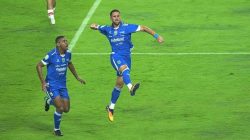 “Persib Vs Persis: Guaycochea Kartu Merah, Maung Bandung Rebut Kemenangan 2-0!”