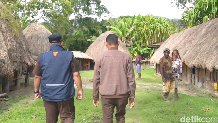 **Cerita Jaksa di Jayawijaya: Tegakkan Hukum di Balik Hati Adat Papua**