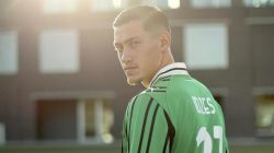 **Pengorbanan Indah Jay Idzes yang Membuatnya Menjadi Bek Tengah Handal**