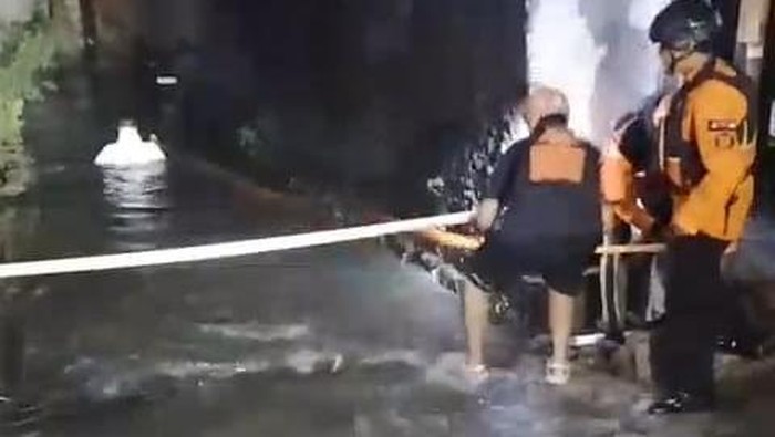 3 Orang Tewas Akibat Banjir di Semarang, Tragedi Selokan yang Menghancurkan Harapan