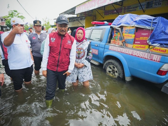 Bantuan Rp3,6 M dari Kemensos, Apakah Cukup untuk Selamatkan Puluhan Ribu Korban Banjir Semarang?