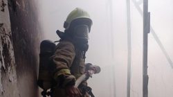 “Kebakaran Mes Ruko Bakso di Jakpus: Korslet Milyaran, Kerugian Rp 200 Juta!”