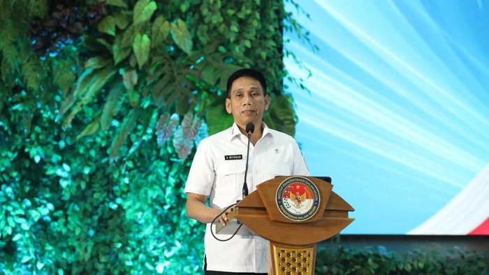 **Wamendagri Dorong Sinergi Pemda Kalimantan-Sulawesi untuk Sukseskan PSN**