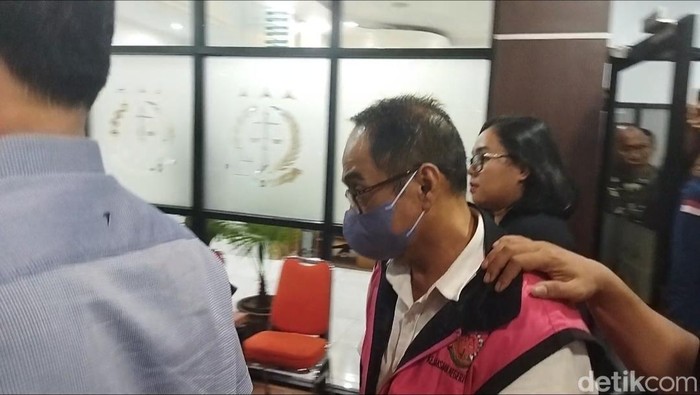 Kejari Kembali Tetapkan Tersangka Baru Kasus Korupsi di BUMD Serang: Skandal Baru atau Penyihir Hukum?