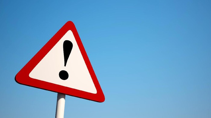 Depok Diam-Diam: Satpam Temukan Benda Diduga Mortir Saat Gali Tanah