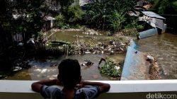 “Tanggul di Jaksel Jebol, Dinas SDA: Perbaikan Permanen Makan Waktu 2-3 Bulan, Masyarakat Gugat Respons”