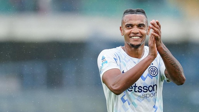 **Akanji Betah di Inter, Kode Minta Dipermanenkan?**
